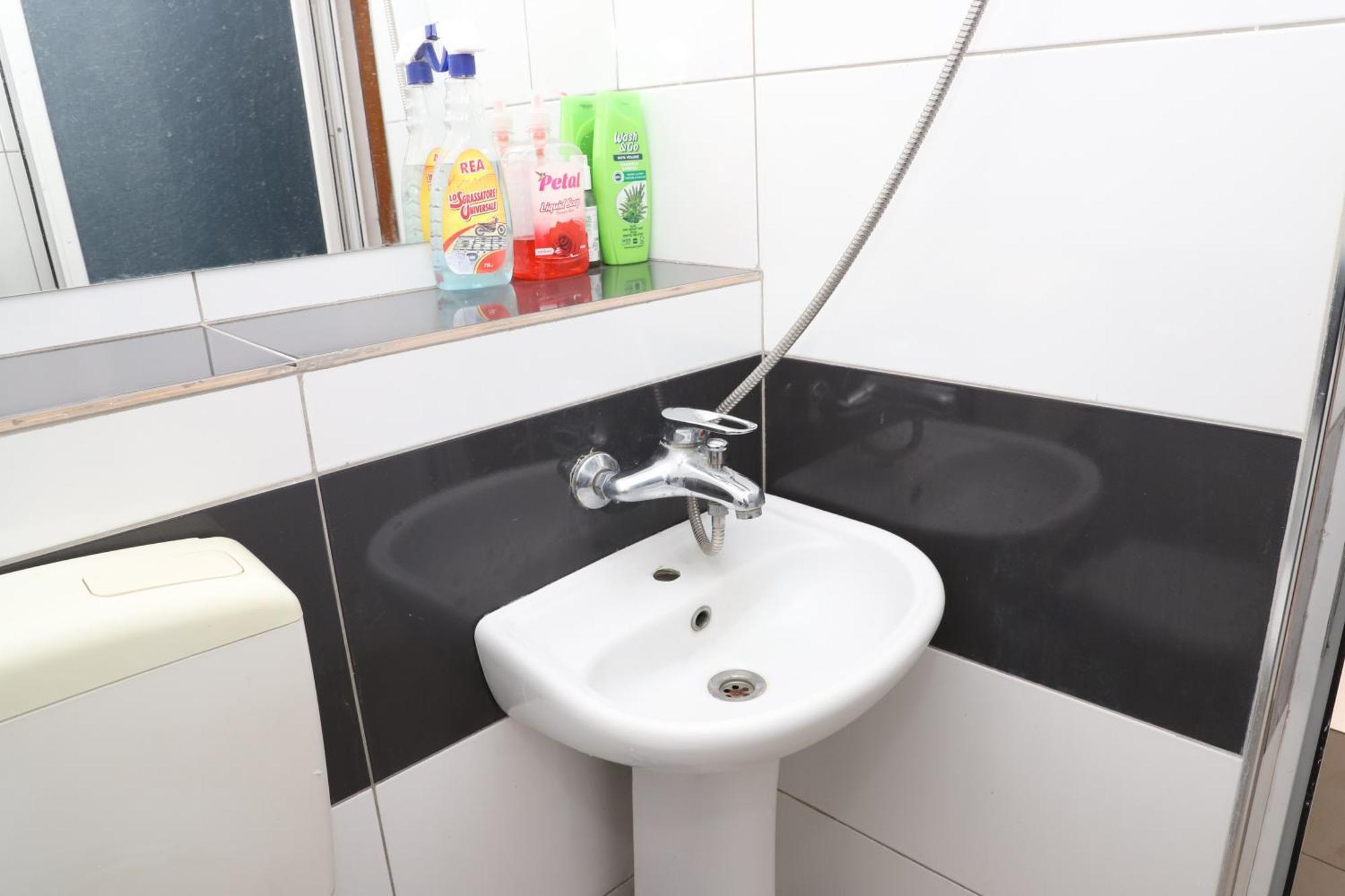 Elvi Aerd Apartment Берат Экстерьер фото