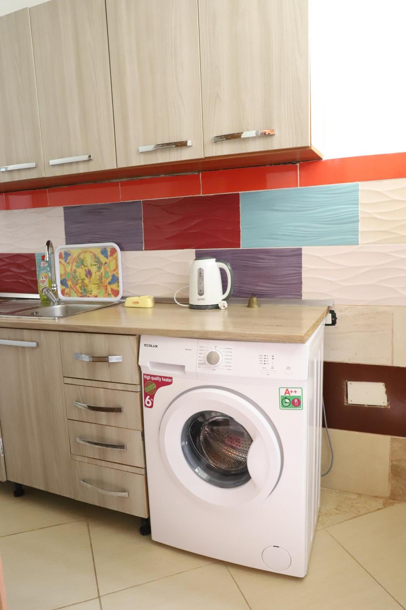 Elvi Aerd Apartment Берат Экстерьер фото