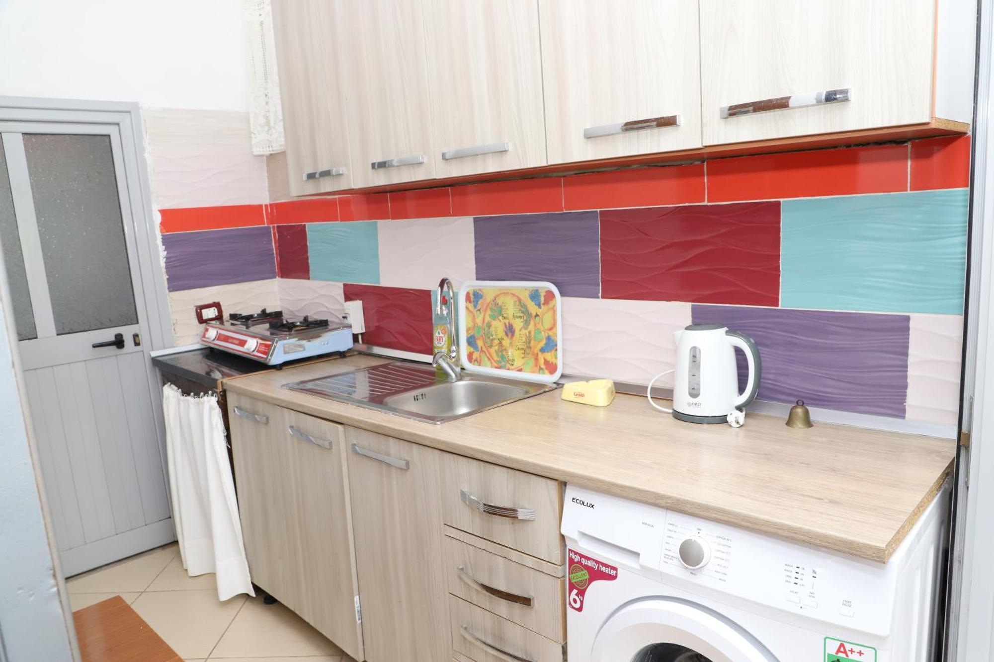 Elvi Aerd Apartment Берат Экстерьер фото