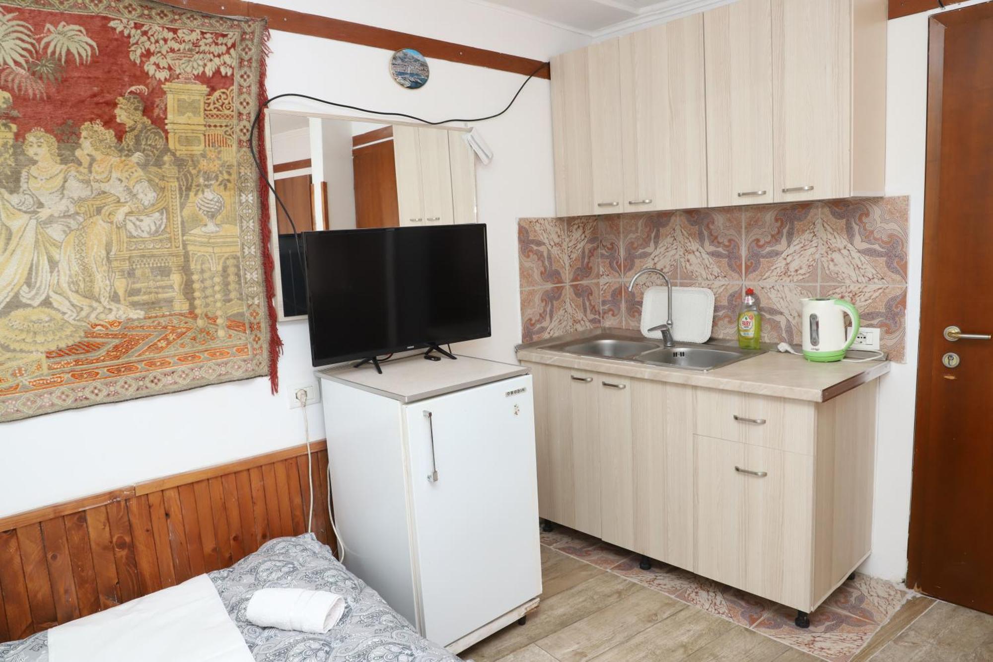 Elvi Aerd Apartment Берат Экстерьер фото